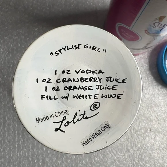 Lolita "Stylist Girl" hand-painted wine glass - Picture 8 of 9